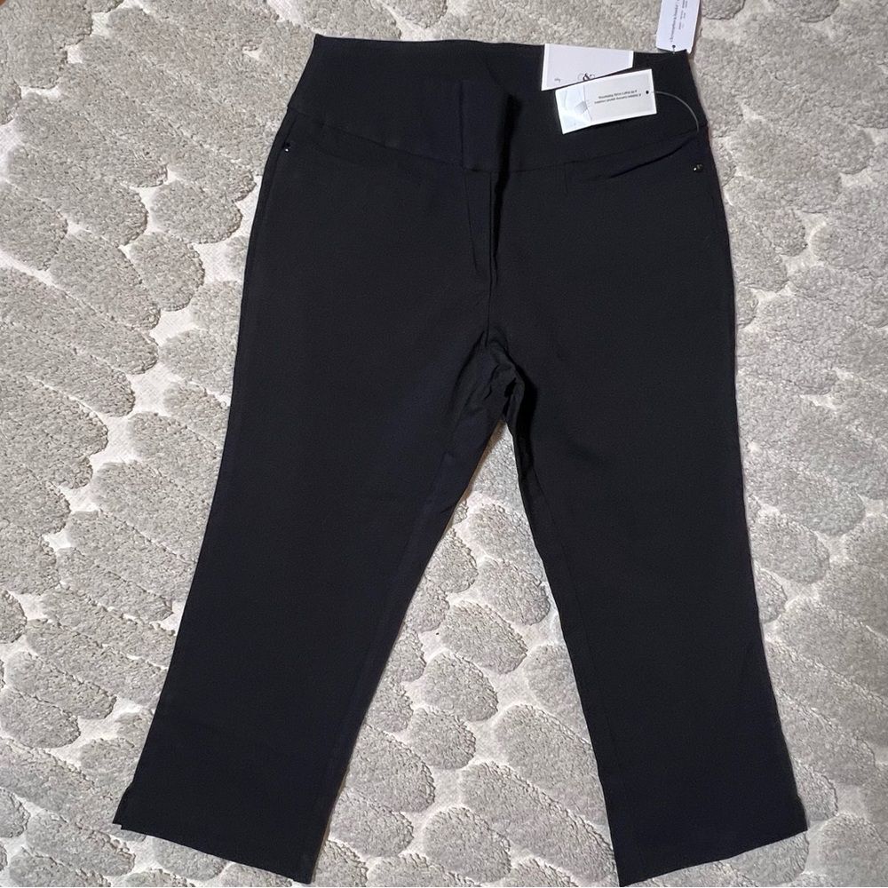 CHRISTOPHER & BANKS Signature Slimming Black Pull On Cropped Pants - Size 4